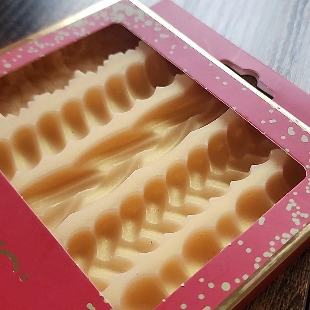 Pie Crust Mold - Picture 9 of 10